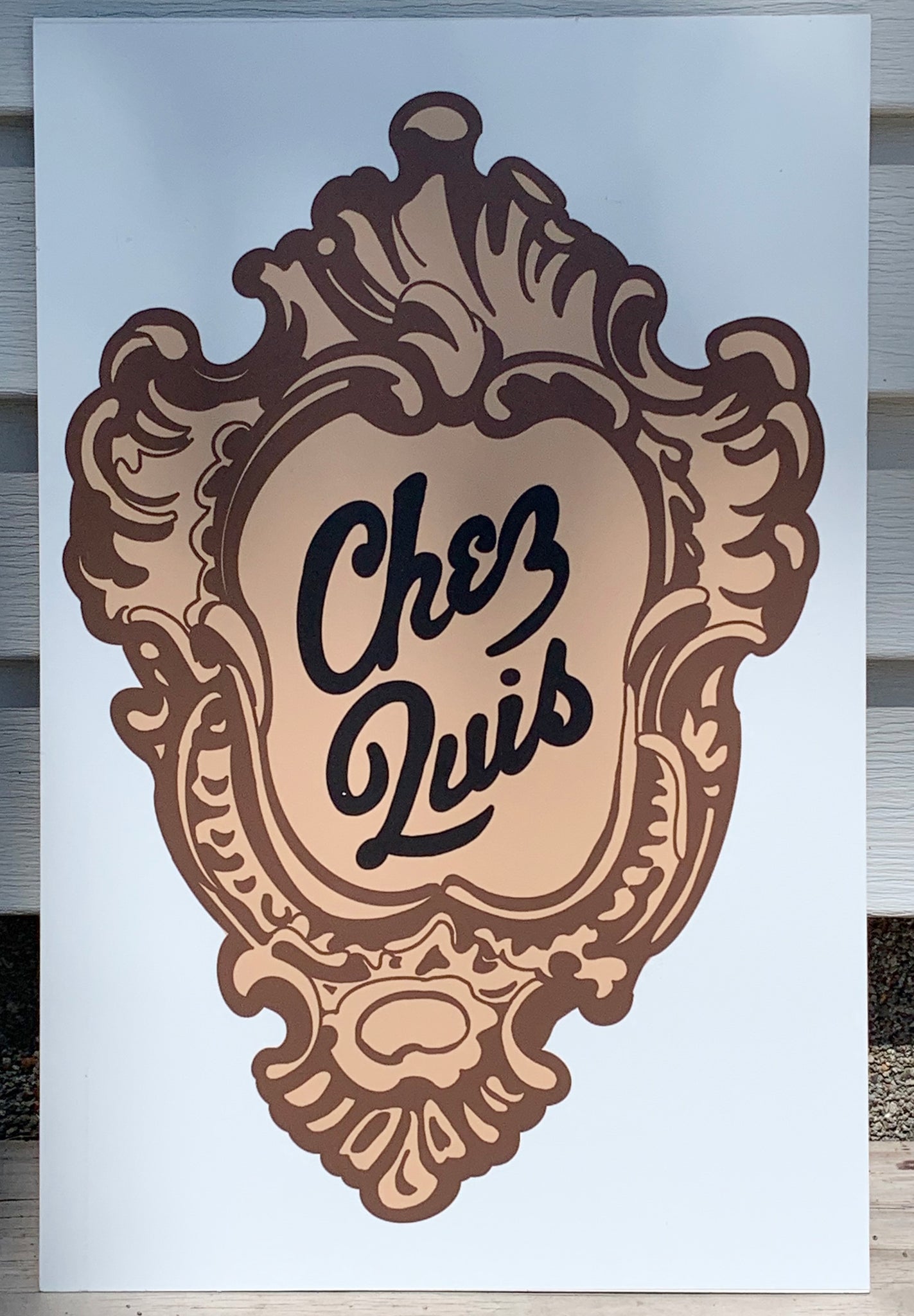 Chez Quis Sign